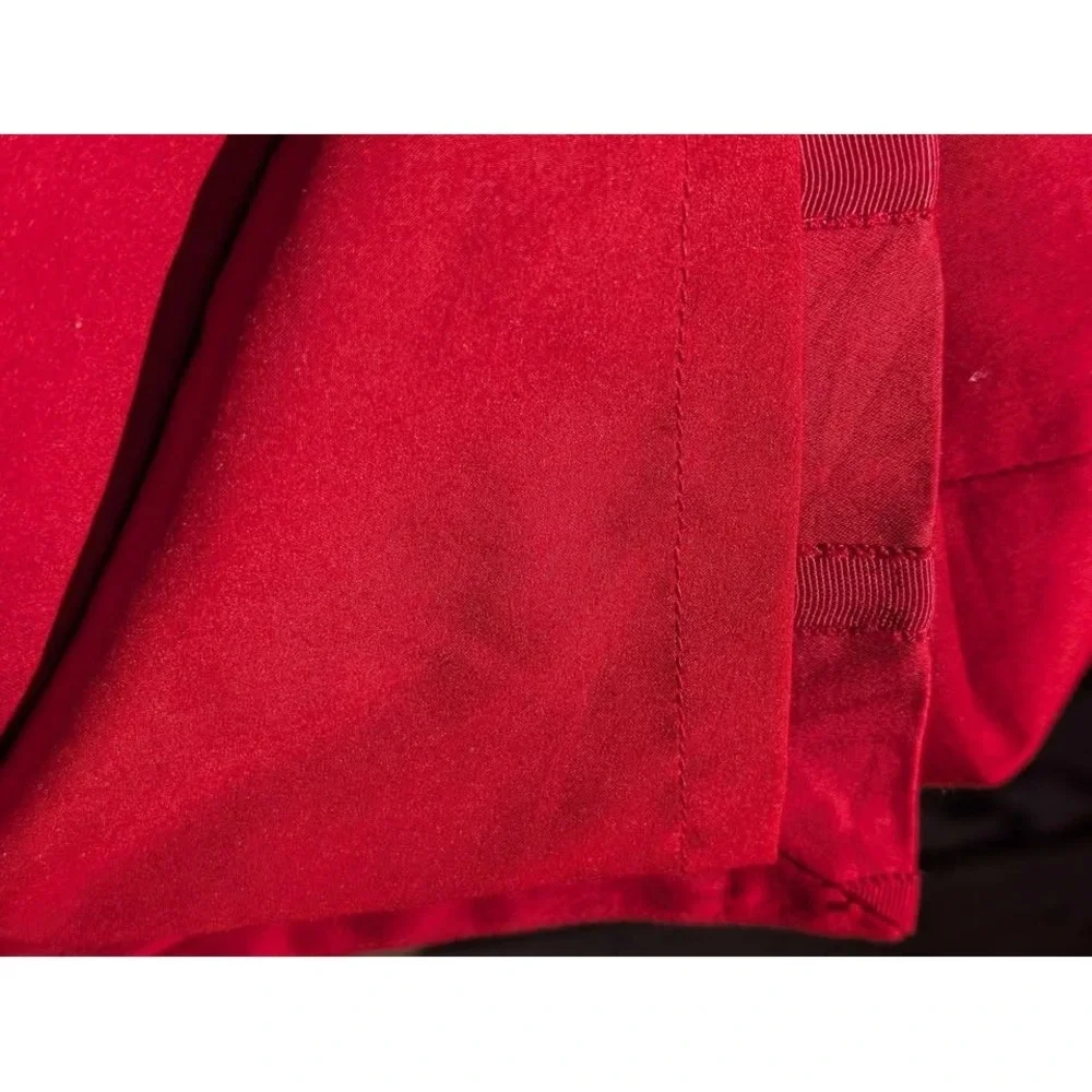 White House Black Market Red Pencil Skirt Size 4 – Fitted Structured Back Zip - Picture 6 of 6